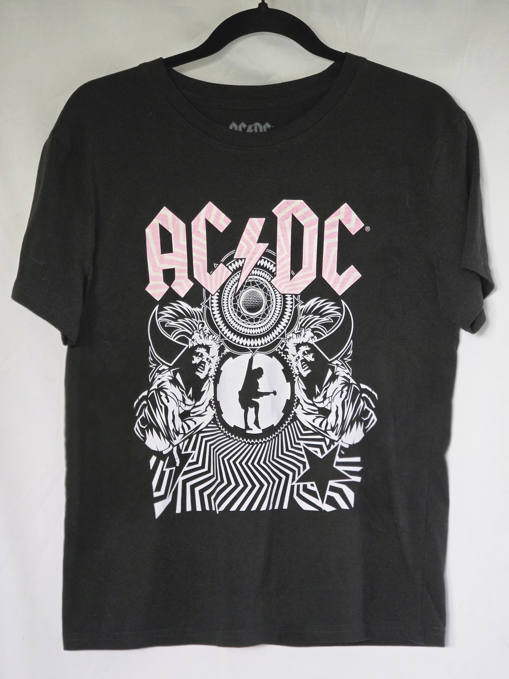 AC/DC Women's Graphic Boyfriend Tee in black. Size Small